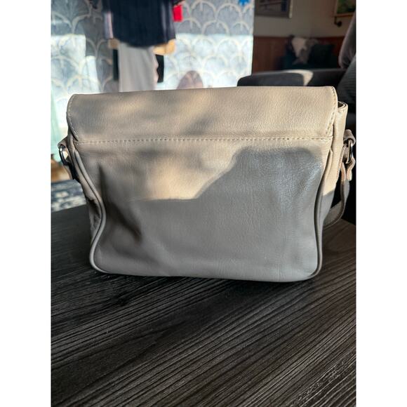 AGUSTINO Grey Double Buckle Tri-Compartment Crossbody - Picture 7 of 8